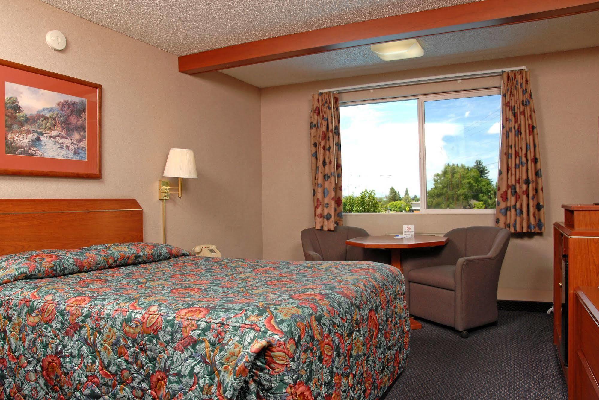 Redmond Inn Luaran gambar